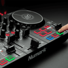 NUMARK PARTYMIX2 CONTROLEUR 2 VOIES / 8 PADs