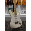 G&L LEG-ALW-M-CS GUITARE ELECTRIQUE TYPE STRATOCASTER ALPINE WHITE