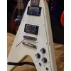 MAYBACH JETWING M VINTAGE WHITE AGED GUITARE "FLYING V" BLANCHE