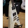 MAYBACH JETWING M VINTAGE WHITE AGED GUITARE "FLYING V" BLANCHE