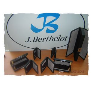 BERTHELOT ETUI A ANCHES 3 PLACES