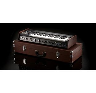 KORG MINIKORG 700-FS SYNTHETISEUR ANALOGIQUE avec case